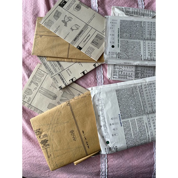 80s Vogue patterns size 8-10-12. Dresses , jackets, and skirt suits. Lot of 3 - Picture 3 of 4